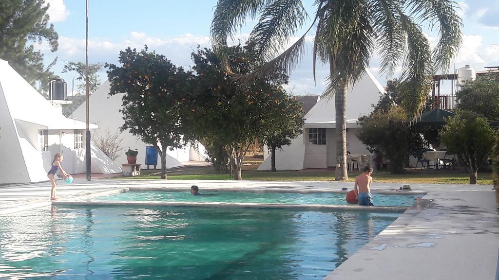 Hotel Villa Piramidal Tepeojuma Buitenkant foto
